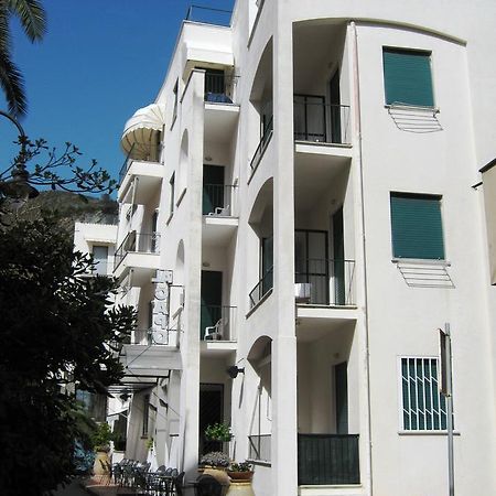 Hotel Al Capo Varigotti Ngoại thất bức ảnh