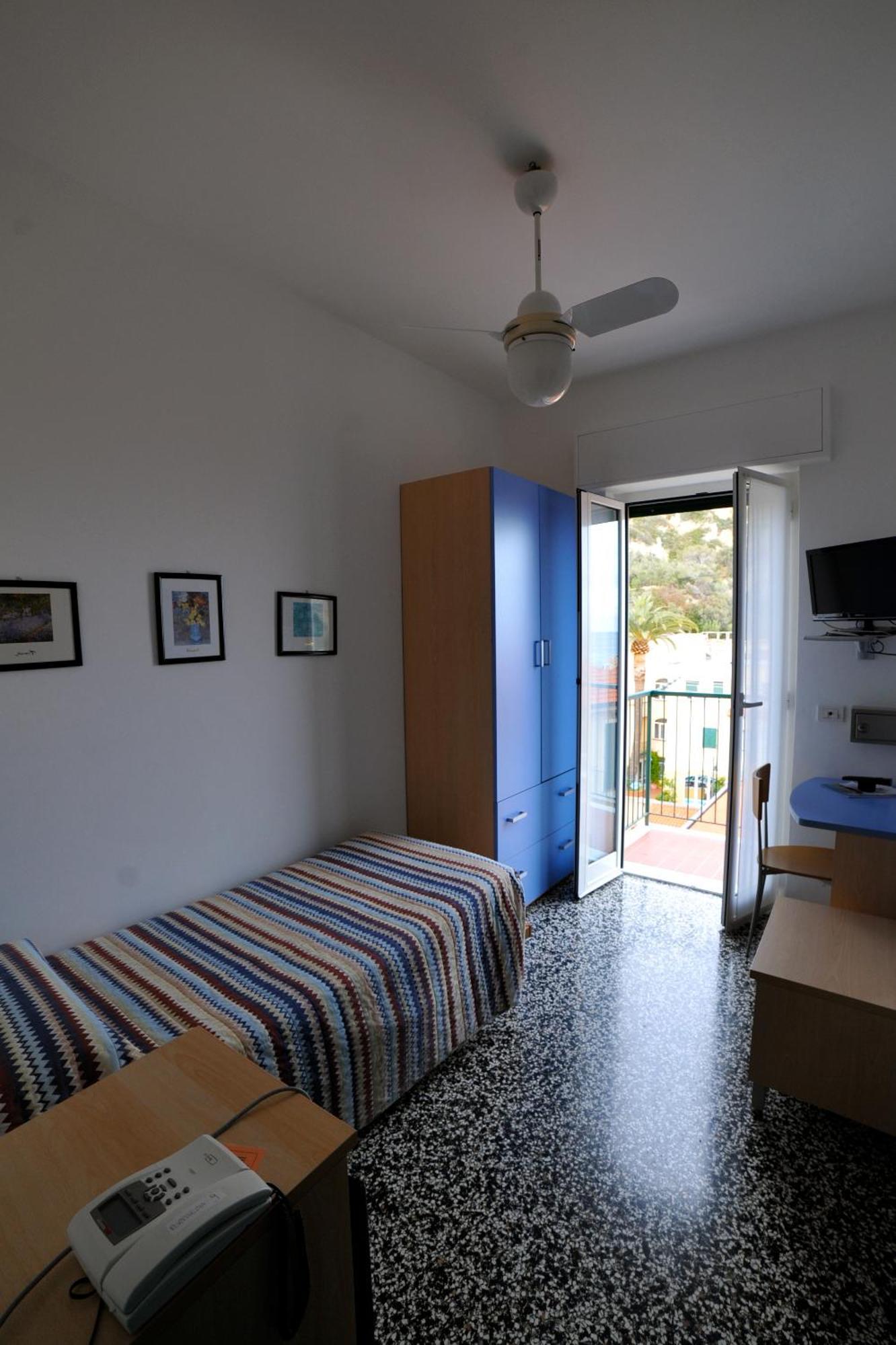 Hotel Al Capo Varigotti Ngoại thất bức ảnh