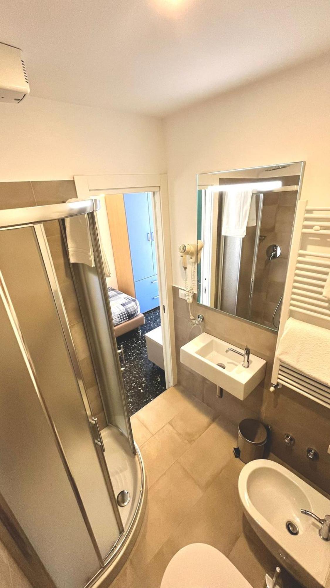 Hotel Al Capo Varigotti Ngoại thất bức ảnh